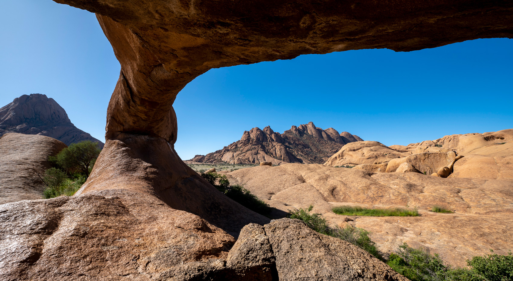 Photo of the arch at Namibia's Spitzkoppe.